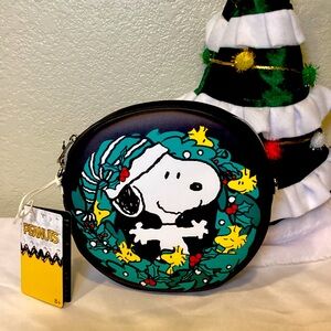 Peanuts Snoopy Holiday Wreath Loungefly Crossbody Bag